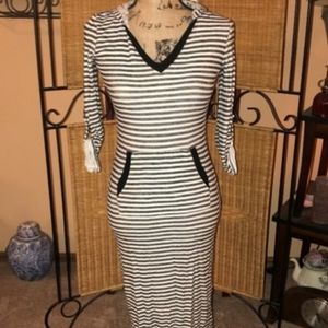 NEVER WORN💕Beautiful Hooded Dress!